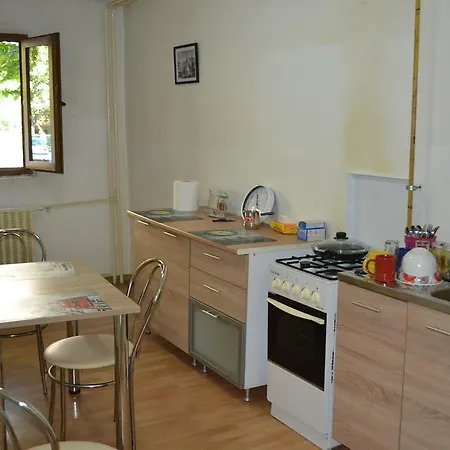 Apartment Central *